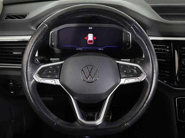 Photo of 2022 Pure White Volkswagen Atlas