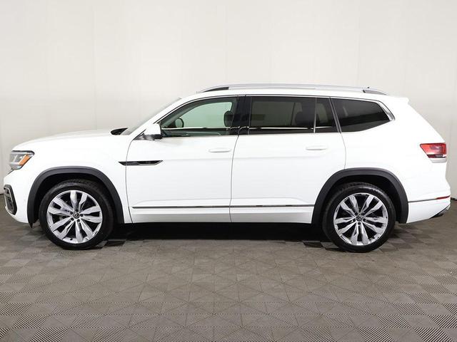 Photo of 2022 Pure White Volkswagen Atlas