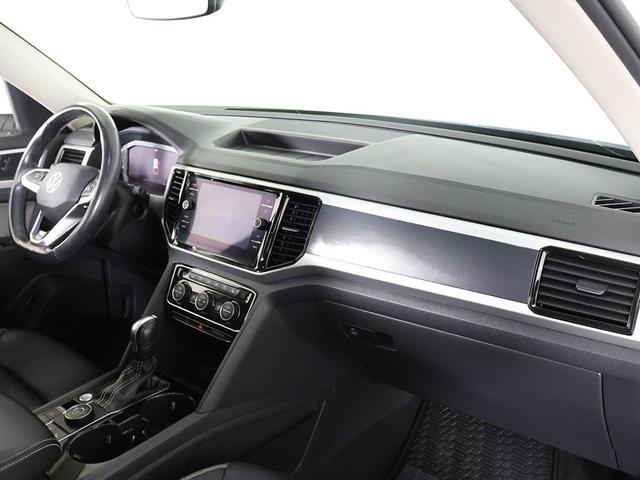 Photo of 2022 Pure White Volkswagen Atlas