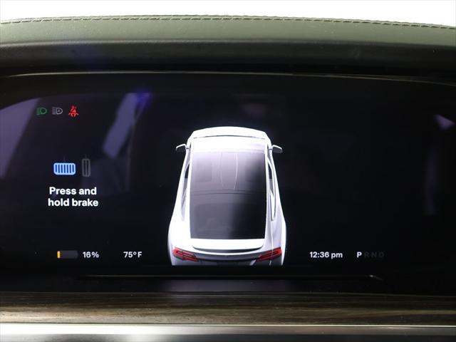 Photo of 2022 Pearl White Multi-Coat Tesla Model X