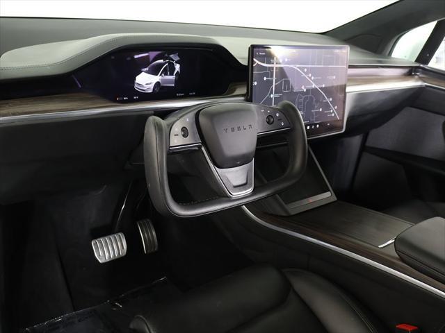 Photo of 2022 Pearl White Multi-Coat Tesla Model X