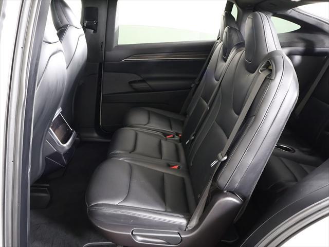 Photo of 2022 Pearl White Multi-Coat Tesla Model X
