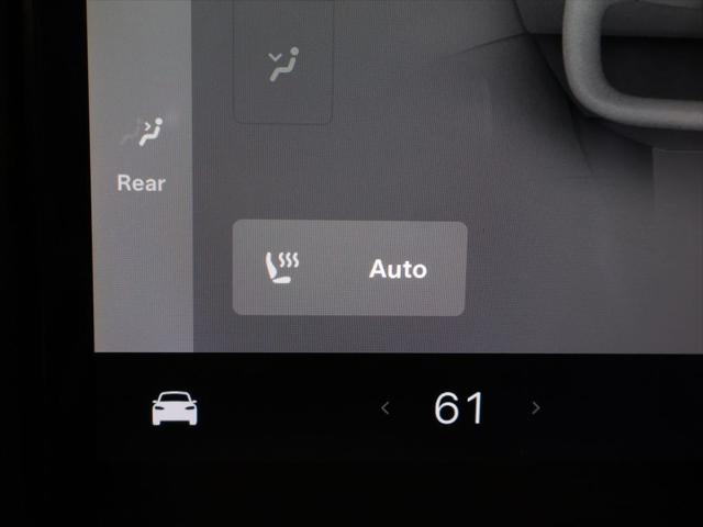 Photo of 2022 Pearl White Multi-Coat Tesla Model X
