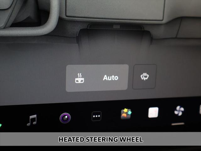 Photo of 2022 Pearl White Multi-Coat Tesla Model X