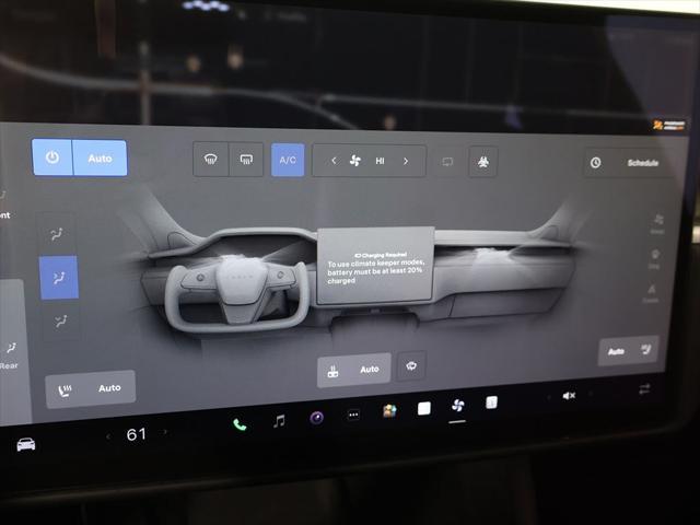 Photo of 2022 Pearl White Multi-Coat Tesla Model X