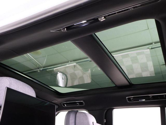 Photo of 2023 Hakuba Silver Metallic Land Rover Range Rover