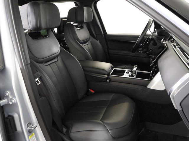 Photo of 2023 Hakuba Silver Metallic Land Rover Range Rover