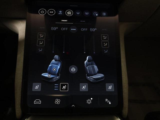 Photo of 2023 Quantum Gray Metallic Lucid Air