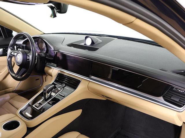 Photo of 2021 Night Blue Metallic Porsche Panamera