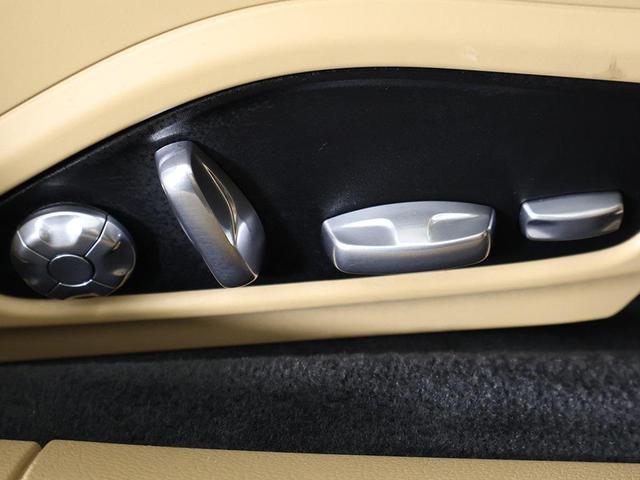 Photo of 2021 Night Blue Metallic Porsche Panamera