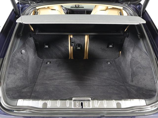 Photo of 2021 Night Blue Metallic Porsche Panamera