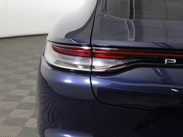 Photo of 2021 Night Blue Metallic Porsche Panamera