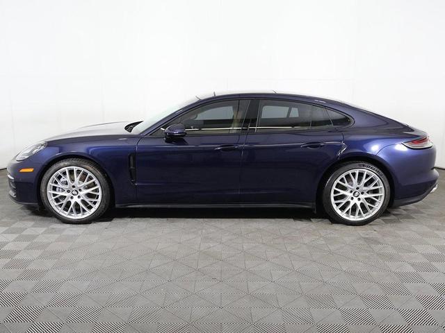 Photo of 2021 Night Blue Metallic Porsche Panamera