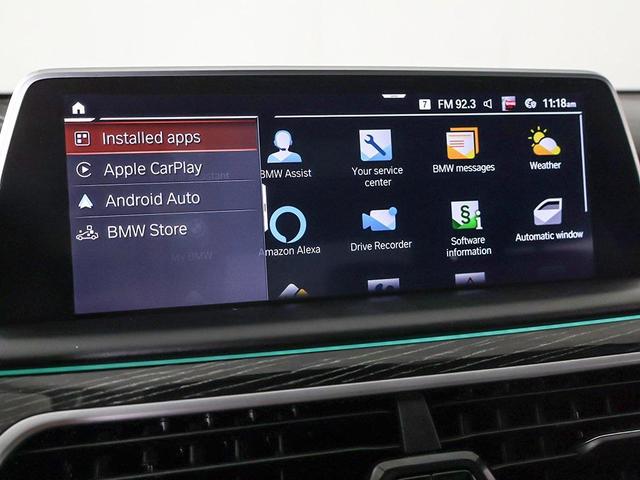 Photo of 2022 Black Sapphire Metallic BMW 750