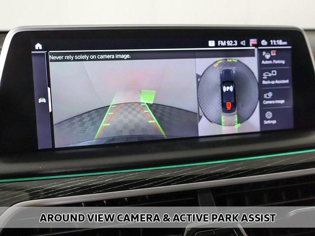 Photo of 2022 Black Sapphire Metallic BMW 750