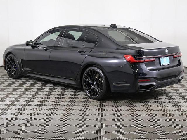Photo of 2022 Black Sapphire Metallic BMW 750