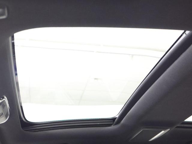 Photo of 2022 Black Sapphire Metallic BMW 750