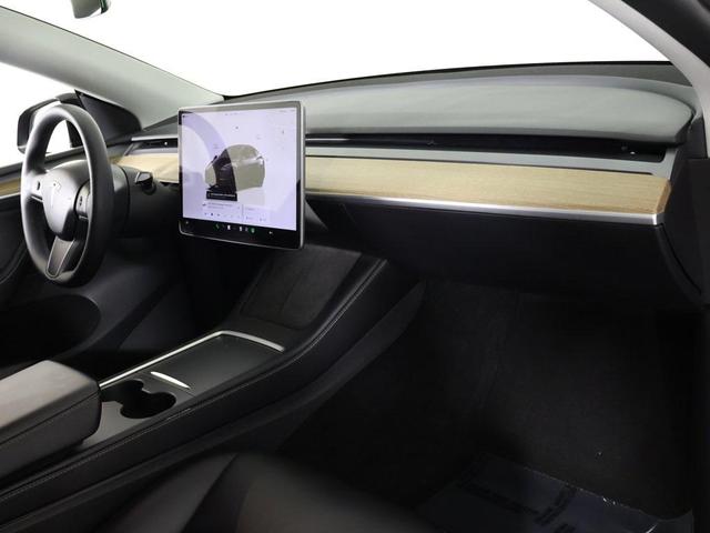 Photo of 2022 Solid Black Tesla Model Y