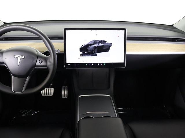 Photo of 2022 Solid Black Tesla Model Y