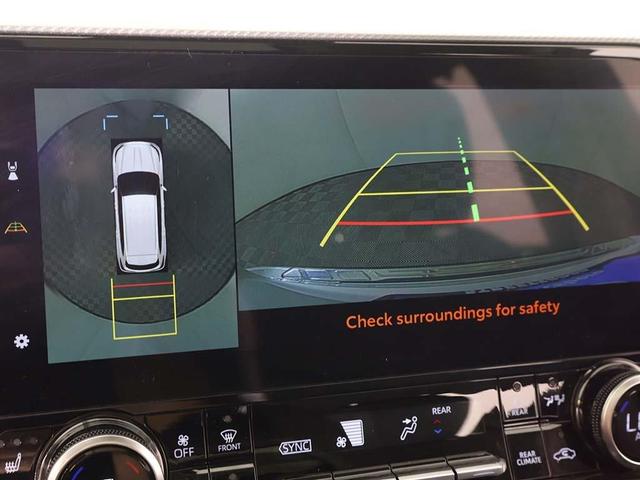 Photo of 2023 Wind Chill Pearl Toyota Highlander Hybrid