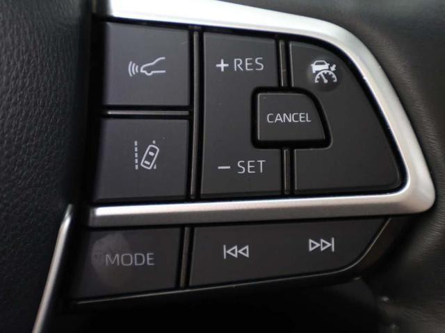 Photo of 2023 Wind Chill Pearl Toyota Highlander Hybrid