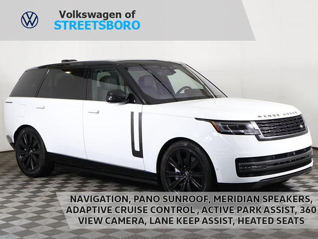 Photo of 2023 Fuji White Land Rover Range Rover
