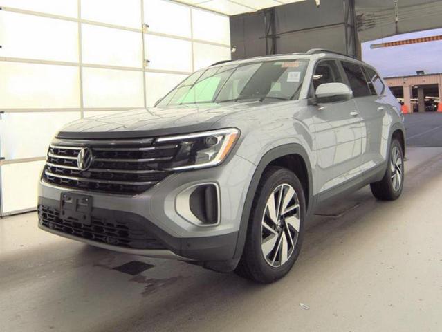Photo of 2024 Gray Volkswagen Atlas