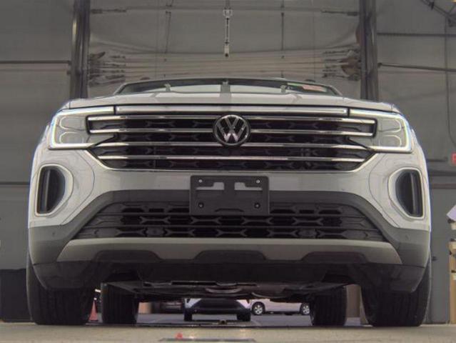 Photo of 2024 Gray Volkswagen Atlas