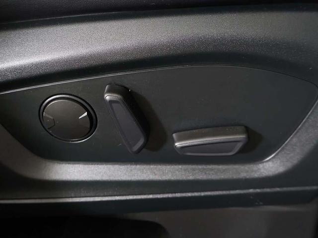 Photo of 2022 Agate Black Metallic Ford Explorer