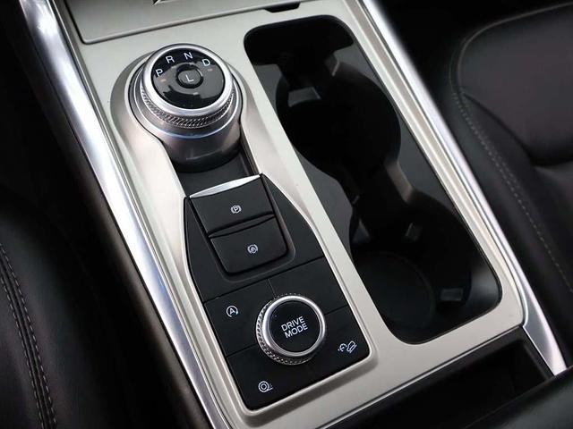 Photo of 2022 Agate Black Metallic Ford Explorer