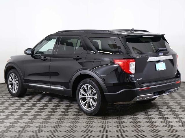 Photo of 2022 Agate Black Metallic Ford Explorer