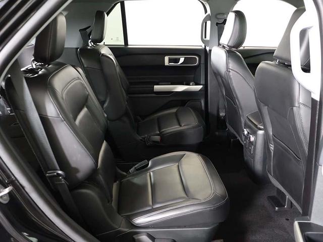 Photo of 2022 Agate Black Metallic Ford Explorer