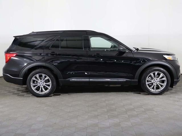 Photo of 2022 Agate Black Metallic Ford Explorer