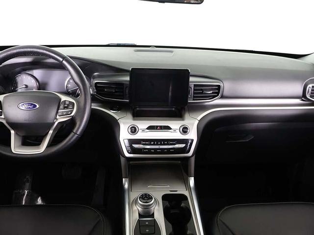 Photo of 2022 Agate Black Metallic Ford Explorer