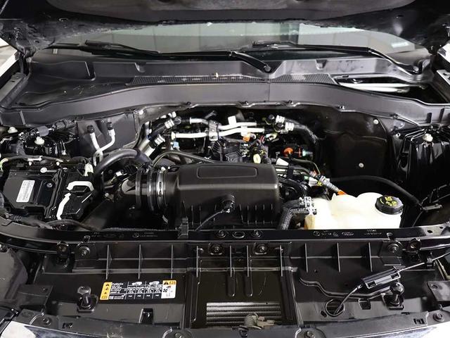 Photo of 2022 Agate Black Metallic Ford Explorer