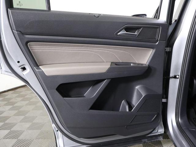 Photo of 2023 Pyrite Silver Metallic Volkswagen Atlas