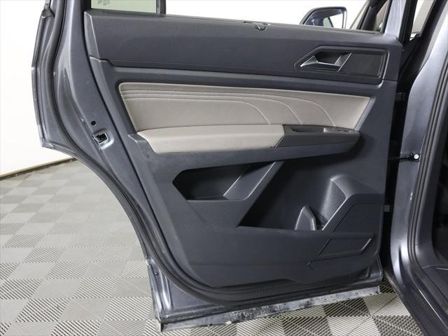Photo of 2022 Platinum Gray Metallic Volkswagen Atlas