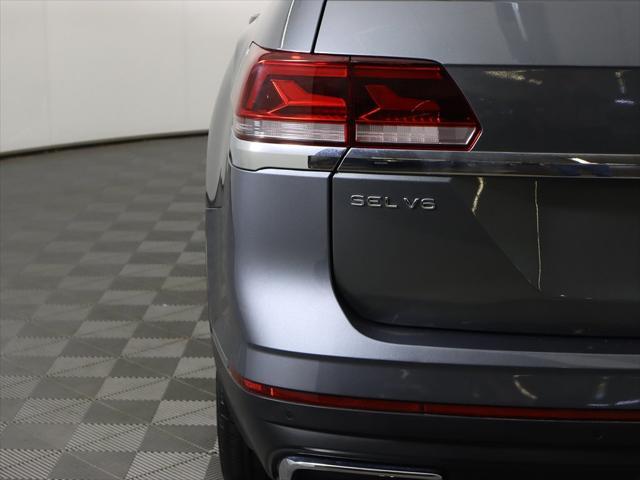 Photo of 2022 Platinum Gray Metallic Volkswagen Atlas