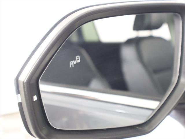Photo of 2022 Platinum Gray Metallic Volkswagen Atlas