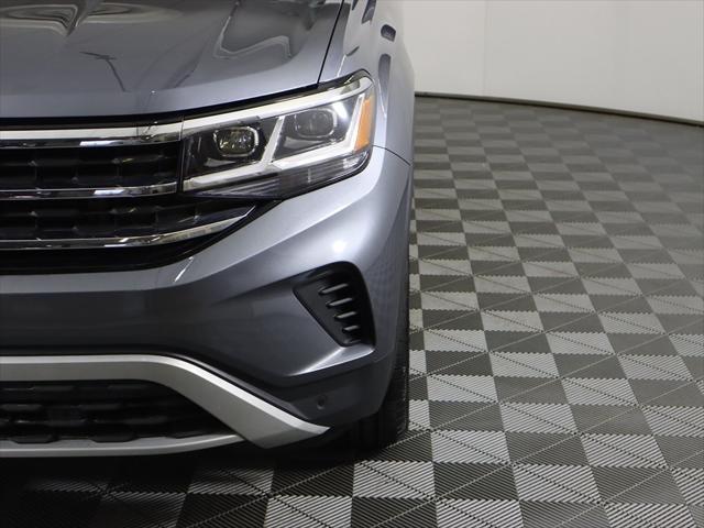 Photo of 2022 Platinum Gray Metallic Volkswagen Atlas