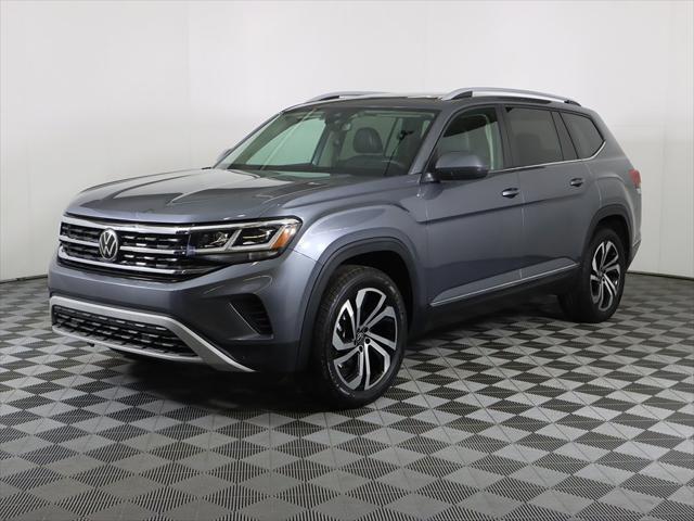 Photo of 2022 Platinum Gray Metallic Volkswagen Atlas