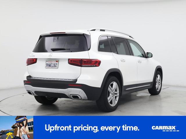 Photo of 2023 White Mercedes-Benz GLB 250