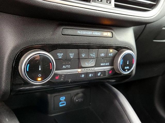Photo of 2022 Gray Ford Escape