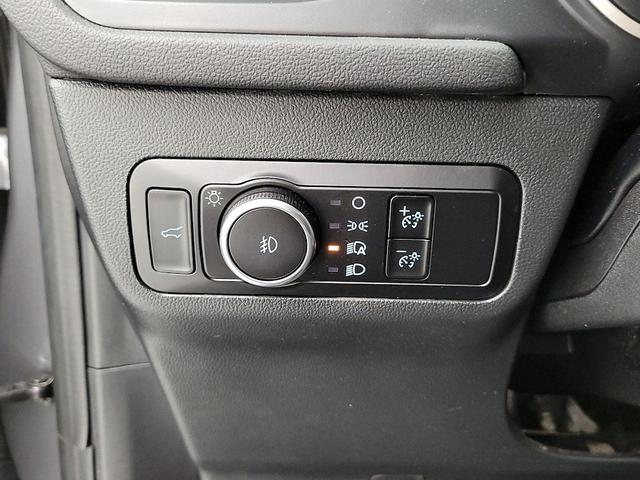 Photo of 2022 Gray Ford Escape