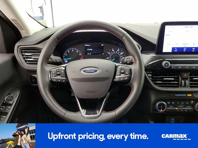 Photo of 2022 Gray Ford Escape
