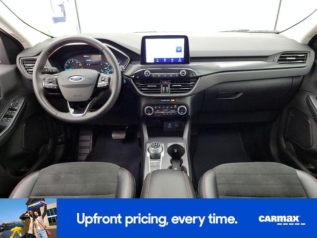 Photo of 2022 Gray Ford Escape