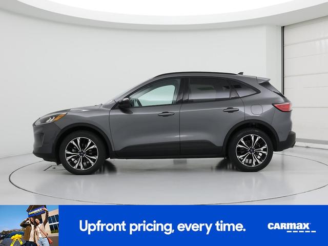 Photo of 2022 Gray Ford Escape