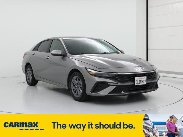 2024 Hyundai Elantra