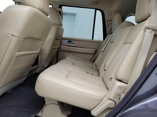 Photo of 2017 Gray Ford Expedition