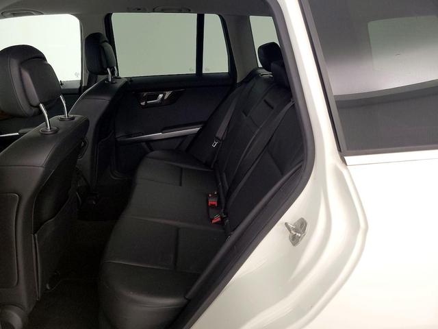 Photo of 2015 White Mercedes-Benz GLK-Class